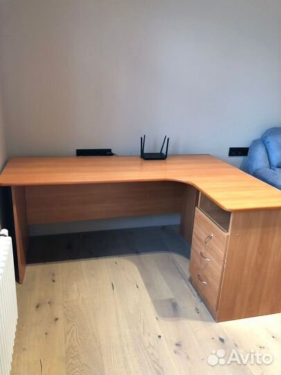 Угловой письменный стол бу