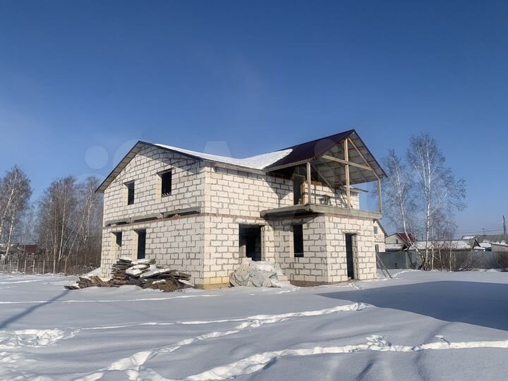 Дом 210 м² на участке 10 сот.