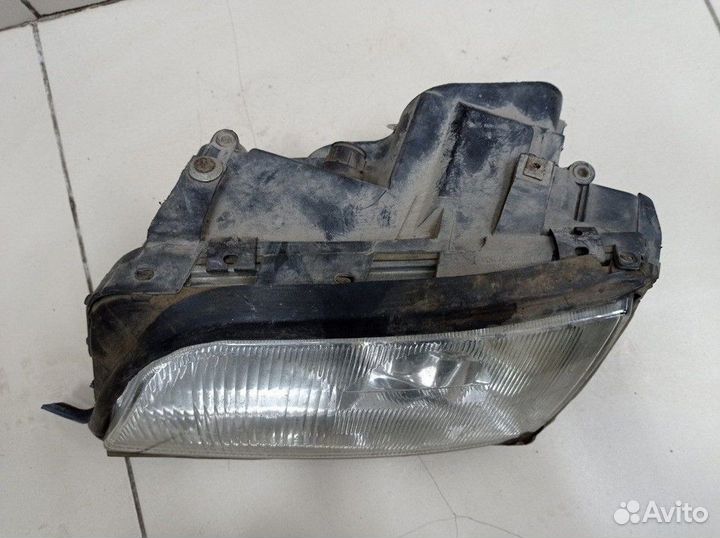 Фара передняя левая Audi A6