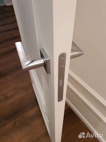 Установка Межкомнатных и Входных Дверей мдф плинту