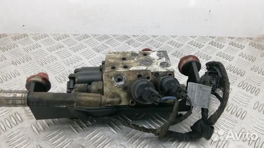 Клапан пневмоподвески BMW 7 E65 (4BE18W201)