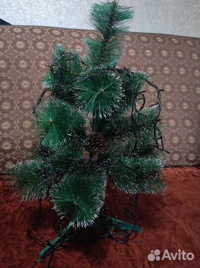 Елка с гирляндой