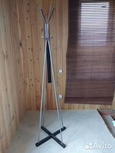 Вешалка для одежды напольная бу