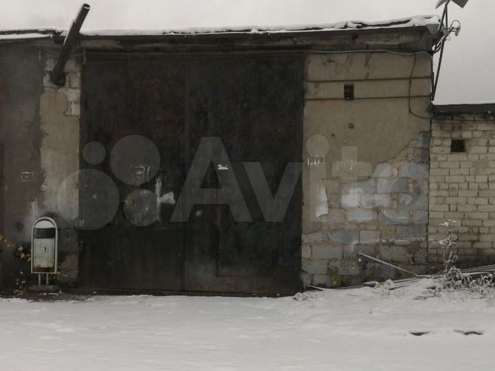 Гараж, > 30 м²