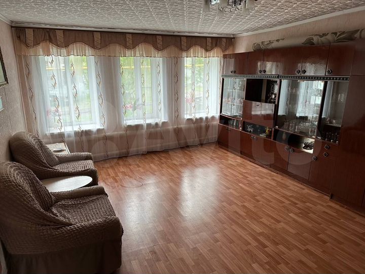 Дом 76 м² на участке 6 сот.