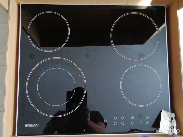 Варочная панель электрическая 4 конфорки. hyundai