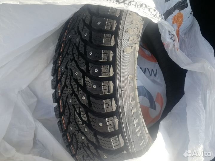 Nokian Tyres Hakkapeliitta 9 185/65 R15 92T