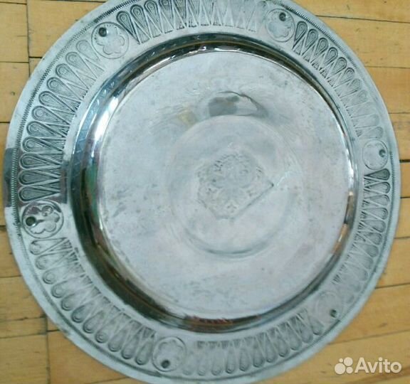 Поднос мельхиоровый