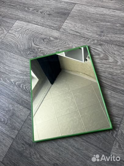 Зеркало настенное