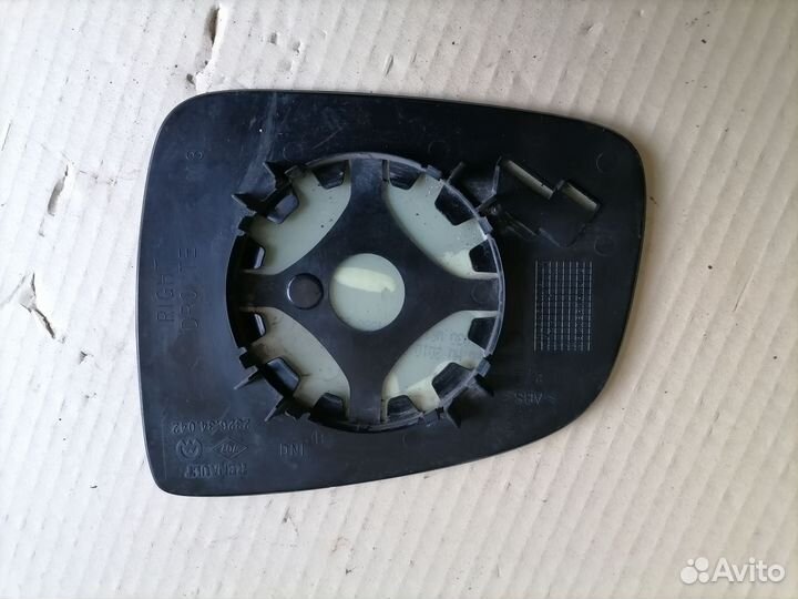 Стекло зеркала правого для Renault Logan 2009-2014