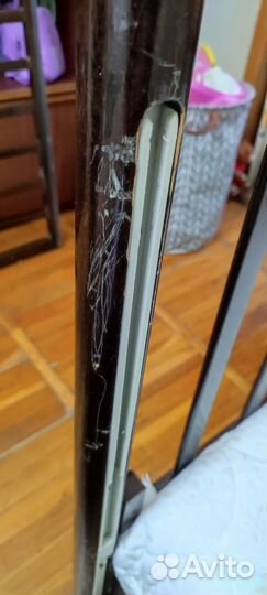 Детская кроватка с маятником и ящиком