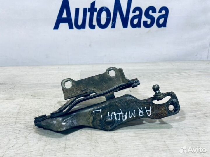 Петля капота левая Nissan Armada SUV VK56DE 2004