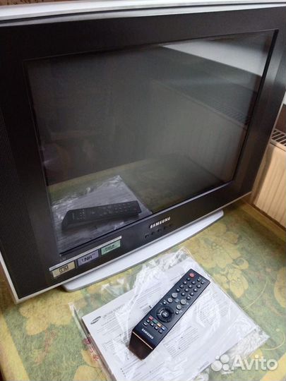 Телевизор samsung