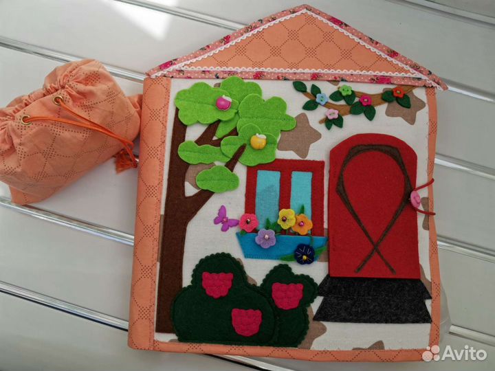 Развивающая книжка из фетра