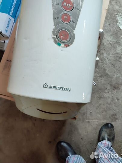 Водонагреватель ariston