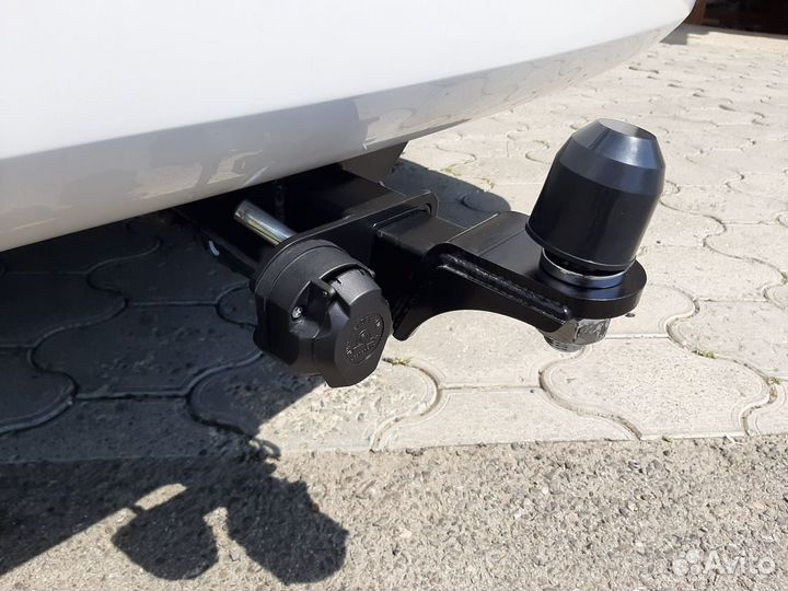 Фаркоп для Hyundai H-1, Starex, съемный квадрат