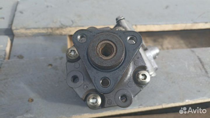 Насос гидроусилителя руля Audi A4 B8 cala 2008