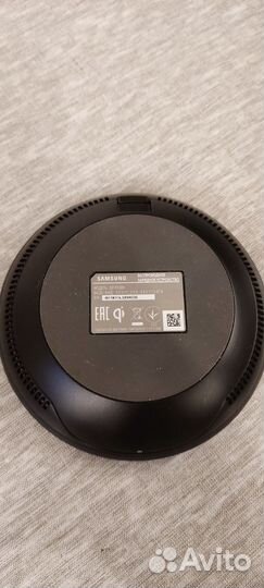 Беспроводное зарядное устройство Samsung