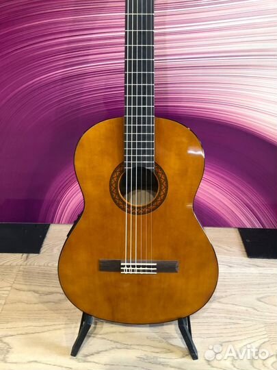 Yamaha CX40 - классическая гитара