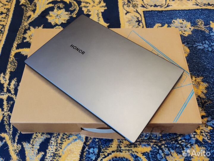 Honor magicbook x14
