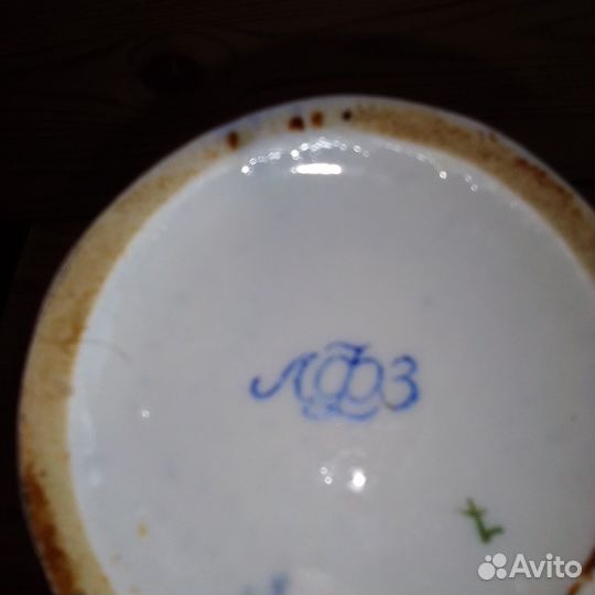 Заварник и кувшин