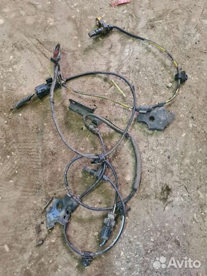 Датчик ABS передний Toyota Corolla E150