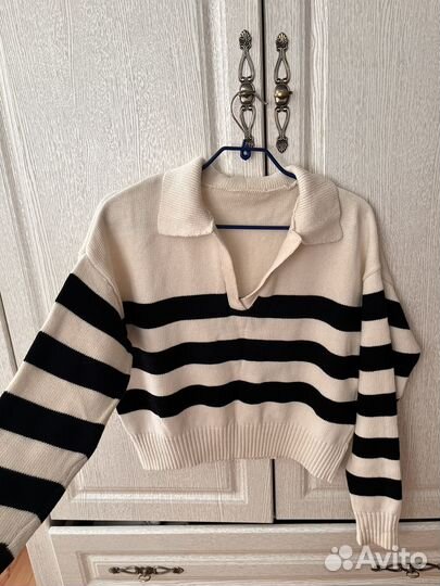 Свитер женский