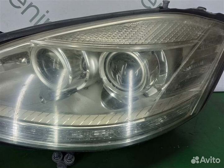 Фара передняя левая Mercedes-Benz S-Class WDD221