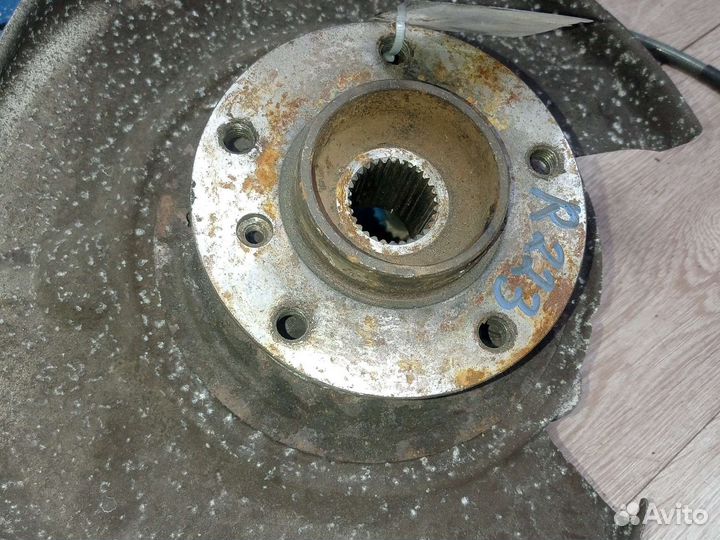 Кулак задний на BMW 5 Е60