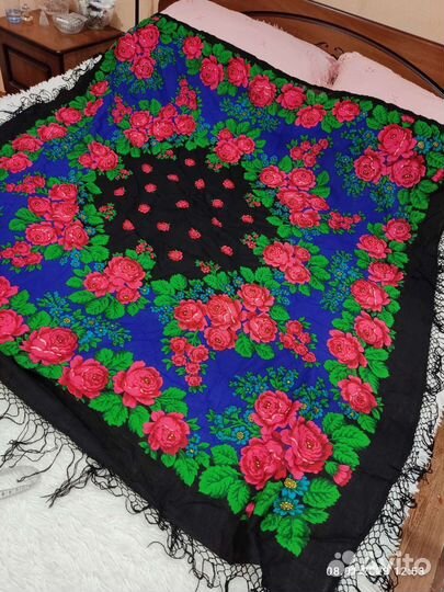 Павловопосадский платок шаль