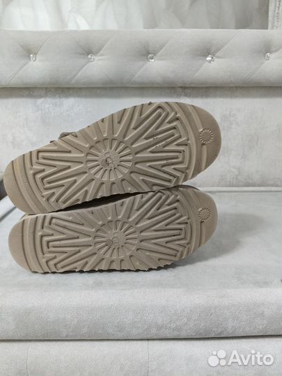 Ботинки UGG 40 размер