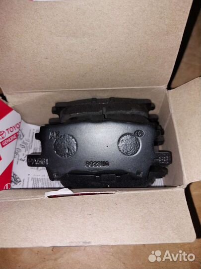 Колодки тормозные дисковые, комплект