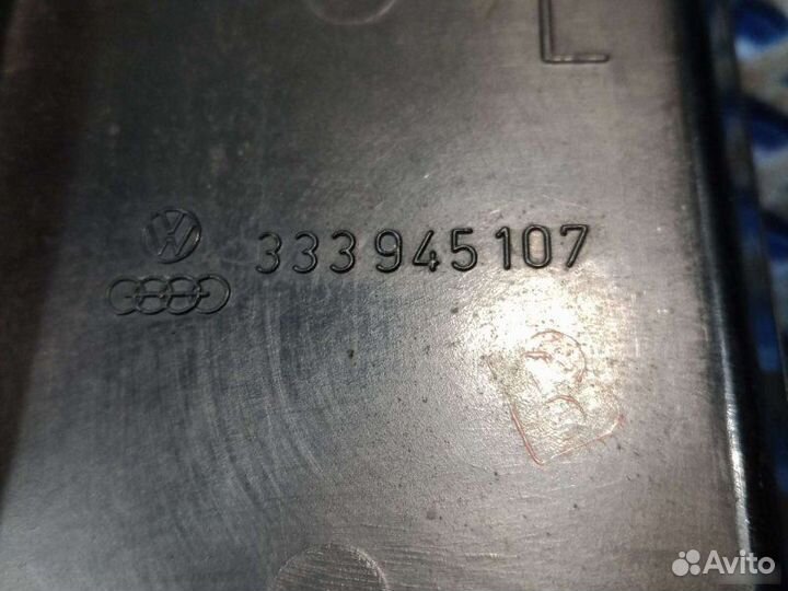 Фонарь левый Volkswagen Passat B3