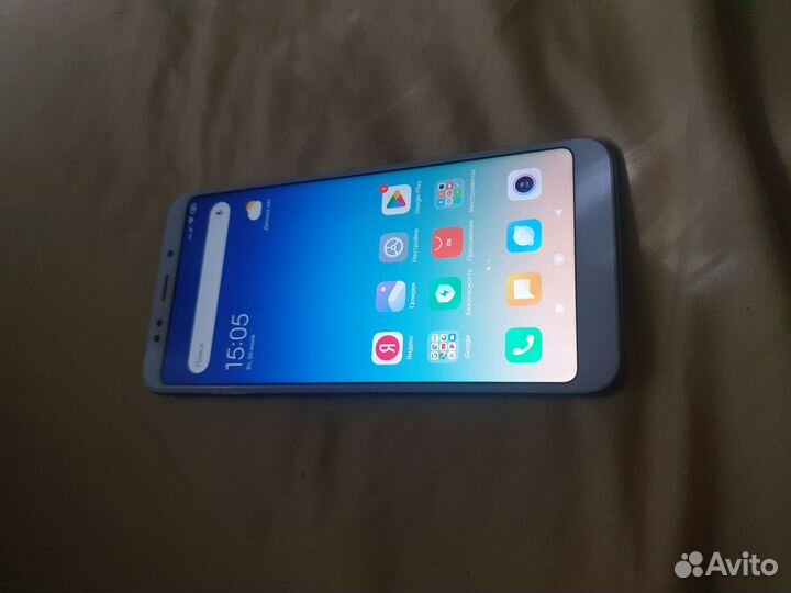 Xiaomi Redmi 5 Plus, 3/32 ГБ