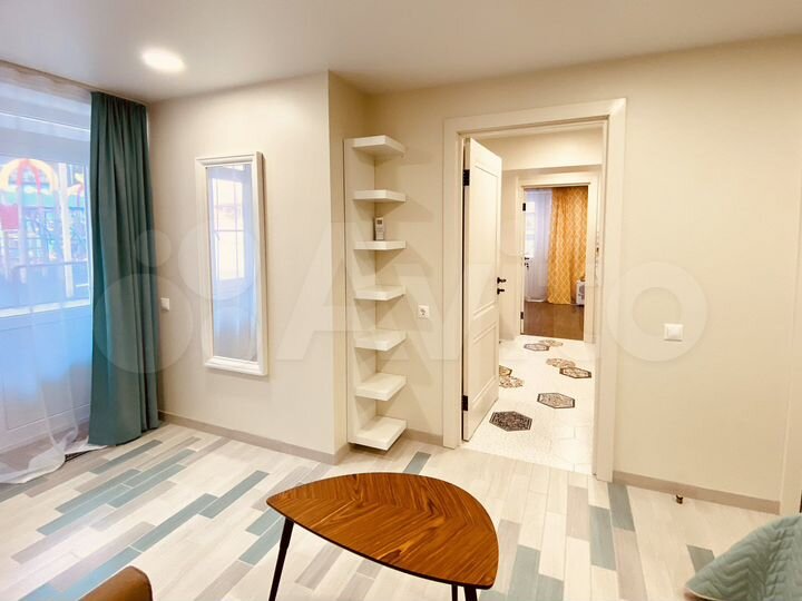 2-к. квартира, 54 м², 1/5 эт.