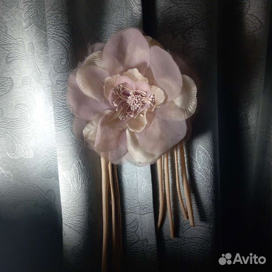 Заколка для волос eveti peroni