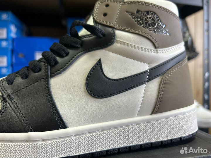 Кроссовки Nike Air Jordan 1 high