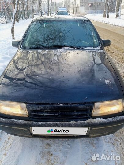 Opel Vectra 2.0 МТ, 1990, 321 281 км