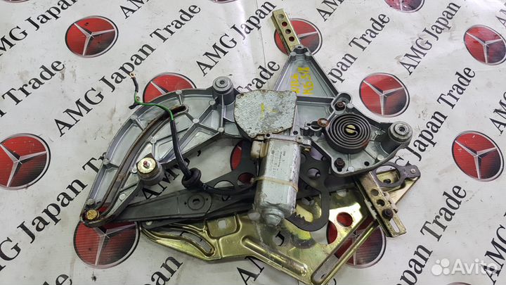 Стеклоподъемник, слева задний на Mercedes W126 SEC