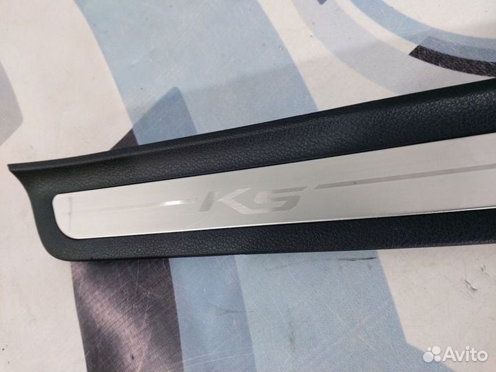 Накладка порога передняя правая Kia K5 DL3 G4KN