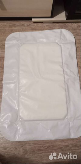 Пеленальный надувной матрас