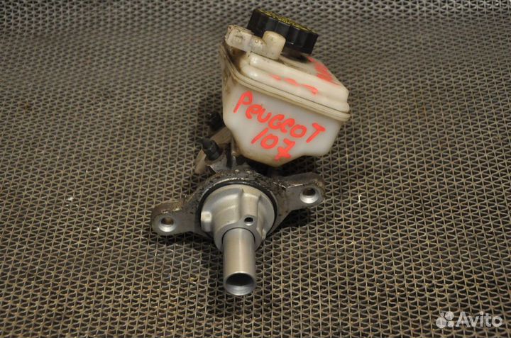 Главный тормозной цилиндр Peugeot 107 PN