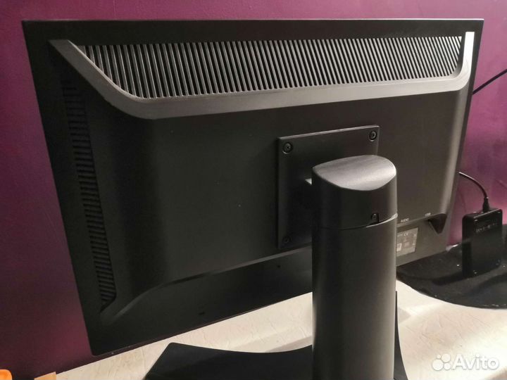 Монитор IIyama 22