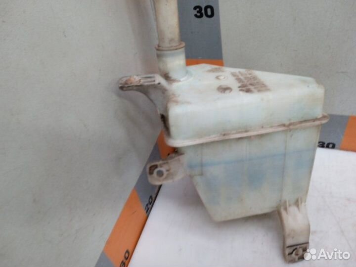 Бачок омывателя лобового стекла Chevrolet Aveo