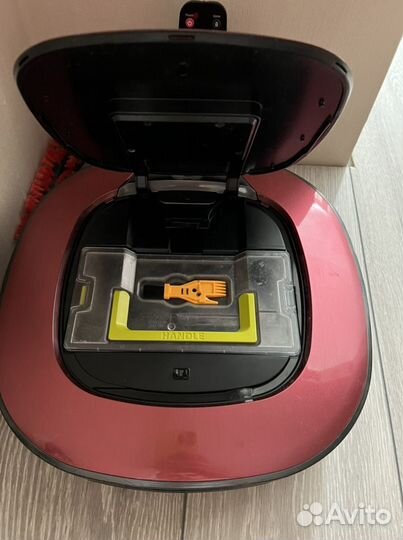 Робот пылесос LG HomeBot 6470