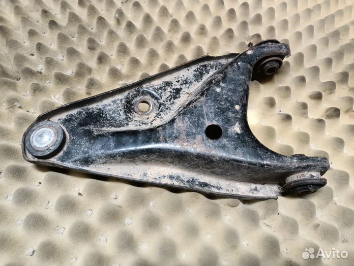 Рычаг подвески рено логан 1
