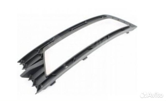 Накладка птф Skoda Rapid