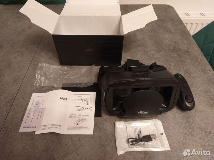 VR очки VRG для телефона + джойстик