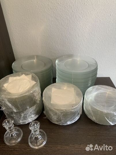 Тарелки стеклянные 164 шт