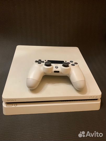 Sony playstation 4 slim